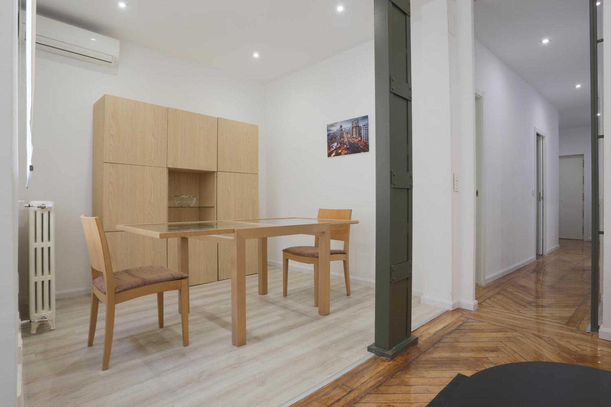Living Center Puerta Del Sol Appartamento